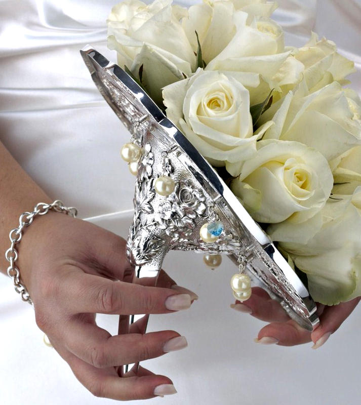 Wedding flower holders
