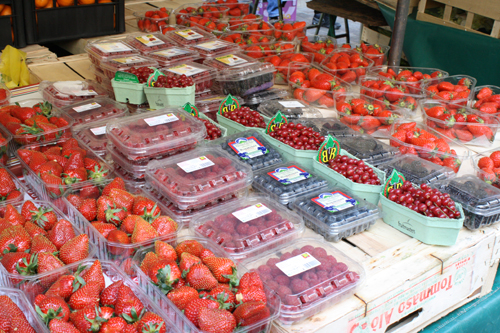 strawberries, currants, blueberries, blackberries & raspberries