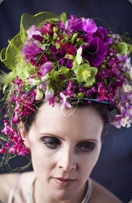... favorite designers – Francoise Weeks. We featured a few of her headdresses about a year ago, today we have a few new designs and photographs to share. - pink-headpiece-4-Franoise-Weeks_thum